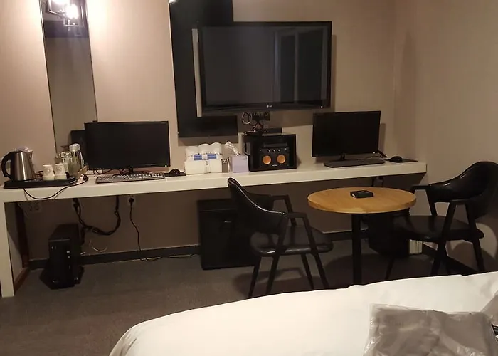 汽车旅馆 松亭宝石酒店 釜山